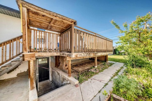 4004 7 Avenue Sw, Calgary, AB - Outdoor With Exterior