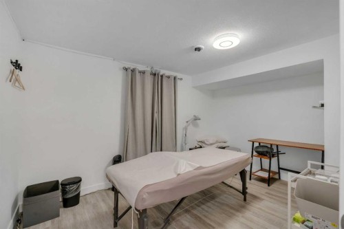 52 Fay Road Se, Calgary, AB - Indoor Photo Showing Other Room