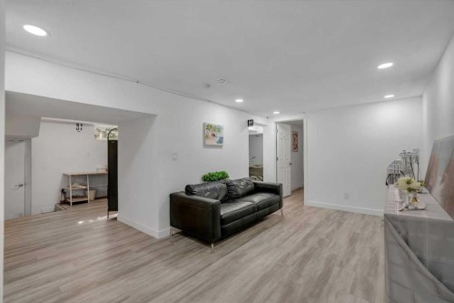 52 Fay Road Se, Calgary, AB - Indoor