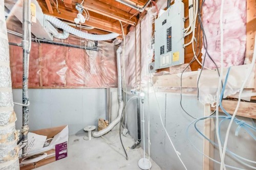 25 Erin Ridge Road Se, Calgary, AB - Indoor Photo Showing Basement