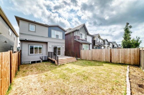 176 Savanna Lane Ne, Calgary, AB - Outdoor