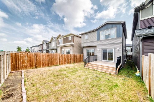 176 Savanna Lane Ne, Calgary, AB - Outdoor