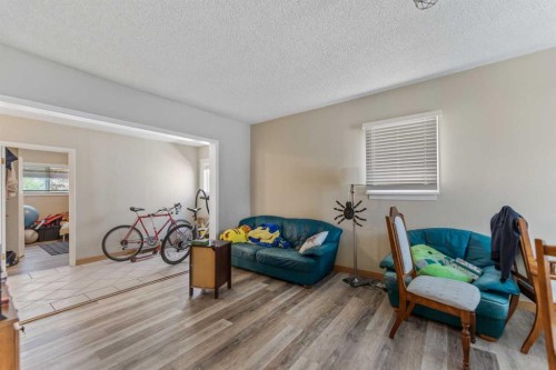 1407 28 Street Sw, Calgary, AB - Indoor