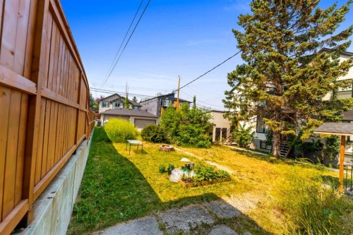 1407 28 Street Sw, Calgary, AB - Outdoor