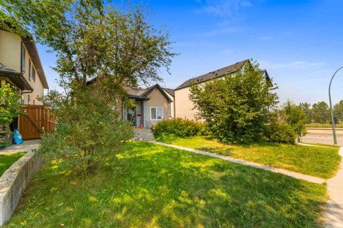 1407 28 Street Sw, Calgary, AB - Outdoor