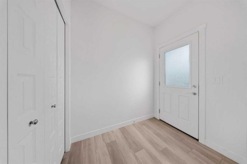 834 Bayview Terrace Sw, Airdrie, AB - Indoor Photo Showing Other Room