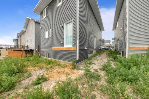 834 Bayview Terrace Sw, Airdrie, AB - Outdoor With Exterior
