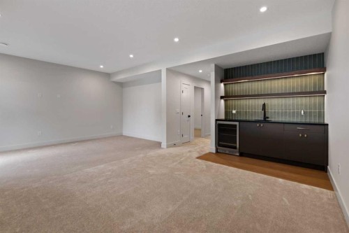 52 Patterson Rise Sw, Calgary, AB - Indoor Photo Showing Other Room