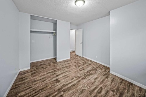 227 Manora Crescent Ne, Calgary, AB - Indoor Photo Showing Other Room