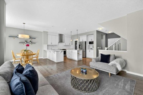 195 Mahogany Passage Se, Calgary, AB - Indoor Photo Showing Living Room