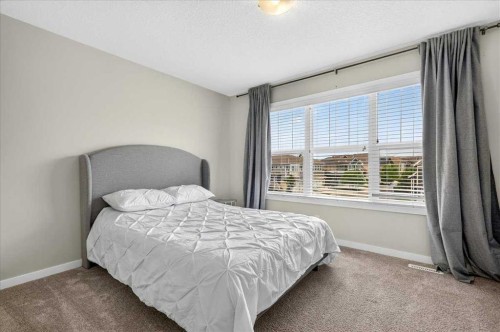 195 Mahogany Passage Se, Calgary, AB - Indoor Photo Showing Bedroom