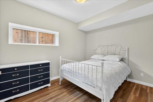 195 Mahogany Passage Se, Calgary, AB - Indoor Photo Showing Bedroom