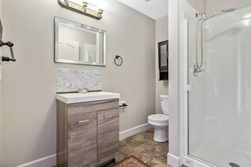 443 Riverside Green Nw, High River, AB - Indoor Photo Showing Bathroom