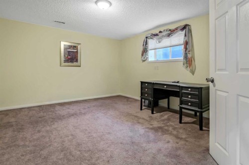 443 Riverside Green Nw, High River, AB - Indoor