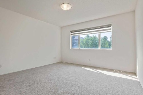 280 Panora Close Nw, Calgary, AB - Indoor Photo Showing Other Room