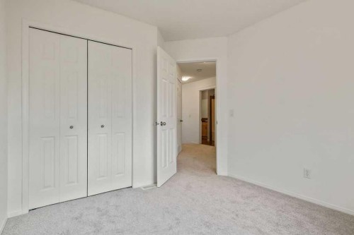 280 Panora Close Nw, Calgary, AB - Indoor Photo Showing Other Room