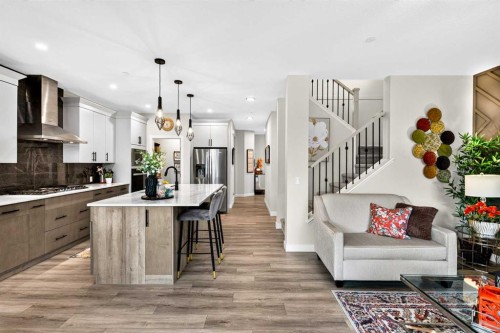 43 Hotchkiss Row Se, Calgary, AB - Indoor