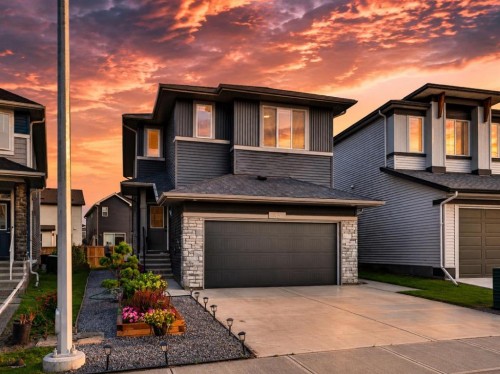 43 Hotchkiss Row Se, Calgary, AB - Outdoor With Facade