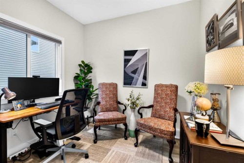 43 Hotchkiss Row Se, Calgary, AB - Indoor Photo Showing Office