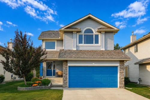 1115 Woodside Way NW Airdrie, AB T4B 2S3