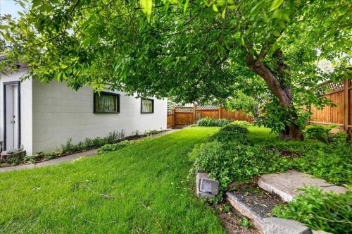 1123 48 Avenue Nw, Calgary, AB - Outdoor
