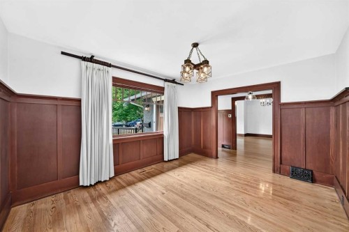 226 Superior Avenue Sw, Calgary, AB - Indoor Photo Showing Other Room