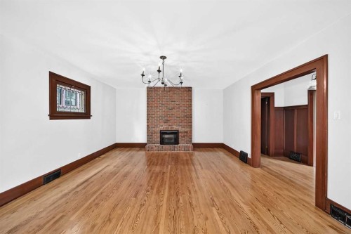 226 Superior Avenue Sw, Calgary, AB - Indoor With Fireplace