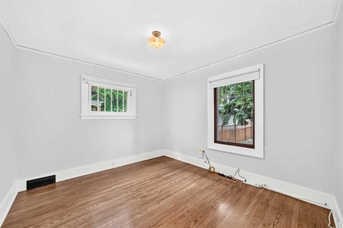 226 Superior Avenue Sw, Calgary, AB - Indoor Photo Showing Other Room