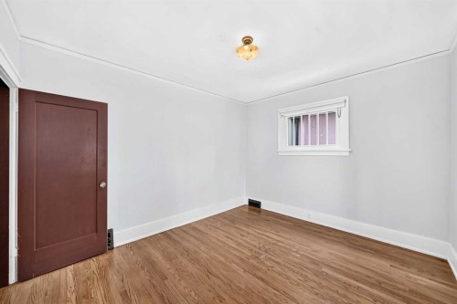 226 Superior Avenue Sw, Calgary, AB - Indoor Photo Showing Other Room