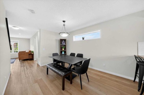138 Copperpond Heights Se, Calgary, AB - Indoor Photo Showing Dining Room