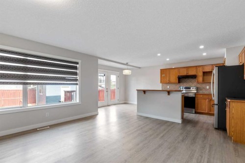 124 Saddlecrest Boulevard Ne, Calgary, AB - Indoor Photo Showing Kitchen