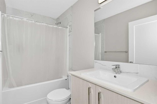 197 Chelsea Drive, Chestermere, AB - Indoor Photo Showing Bathroom