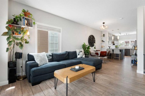 426 Nolan Hill Boulevard Nw, Calgary, AB - Indoor Photo Showing Living Room