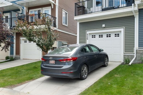 426 Nolan Hill Boulevard Nw, Calgary, AB - Outdoor