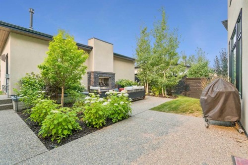 78 Valour Circle Sw, Calgary, AB 