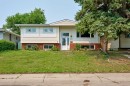 4820 49 Avenue Nw, Calgary, AB  - Outdoor 
