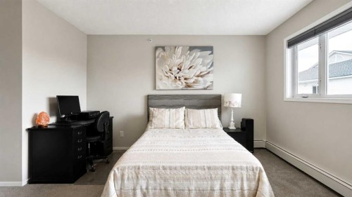 515-3515 Hawksbrow Point Nw, Calgary, AB - Indoor Photo Showing Bedroom