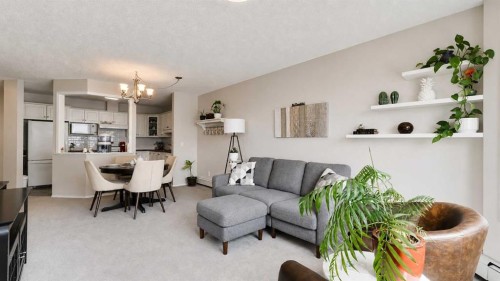 515-3515 Hawksbrow Point Nw, Calgary, AB - Indoor Photo Showing Other Room