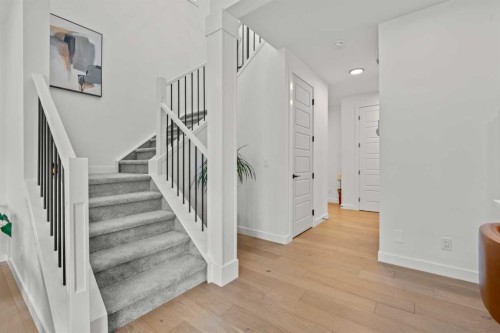 389 Crimson Ridge Place Nw, Calgary, AB - Indoor Photo Showing Other Room