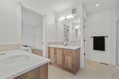389 Crimson Ridge Place Nw, Calgary, AB - Indoor Photo Showing Bathroom