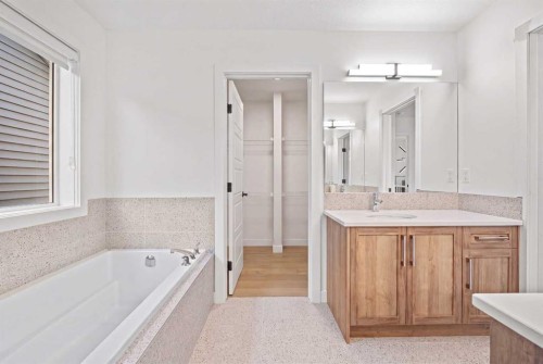 389 Crimson Ridge Place Nw, Calgary, AB - Indoor Photo Showing Bathroom