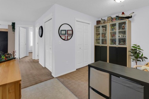 7201-70 Panamount Drive Nw, Calgary, AB - Indoor