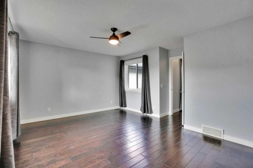 145 Marquis Common Se, Calgary, AB - Indoor Photo Showing Other Room