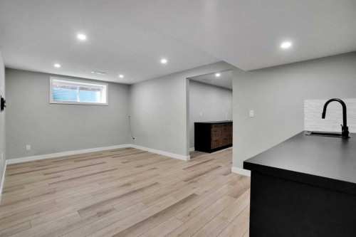 145 Marquis Common Se, Calgary, AB - Indoor
