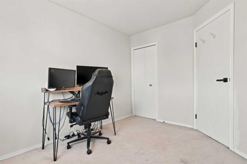 61 Mt Aberdeen Circle Se, Calgary, AB - Indoor Photo Showing Office