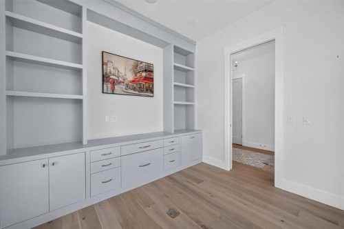 1704 26A Street Sw, Calgary, AB - Indoor Photo Showing Other Room