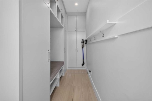 1704 26A Street Sw, Calgary, AB - Indoor