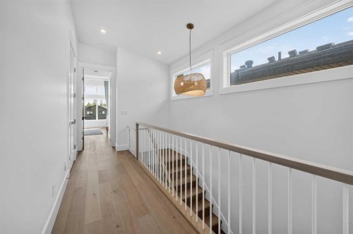 1704 26A Street Sw, Calgary, AB - Indoor Photo Showing Other Room