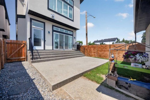 1704 26A Street Sw, Calgary, AB - Outdoor With Deck Patio Veranda