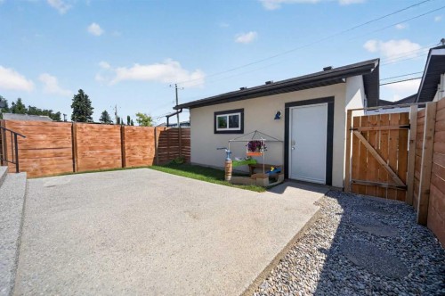 1704 26A Street Sw, Calgary, AB - Outdoor With Exterior